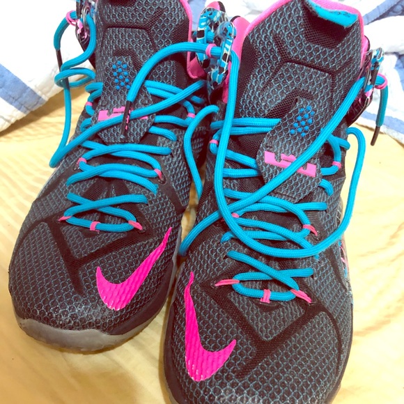 lebron gatorade shoes